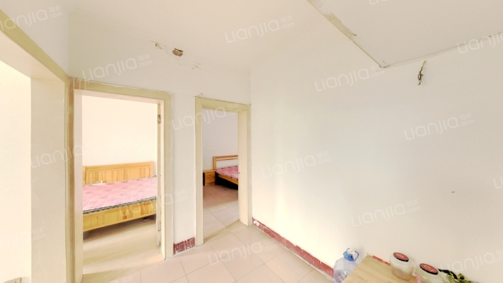 纬三路16号院二手房实景图