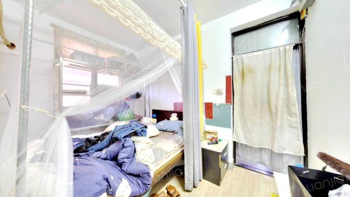 沁秋小区二手房实景图