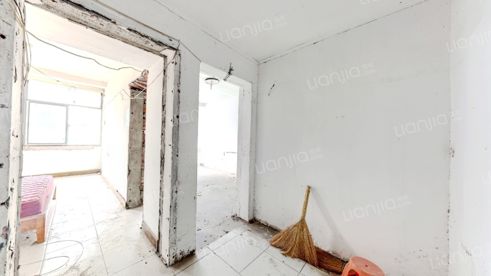 解放大道872号二手房实景图