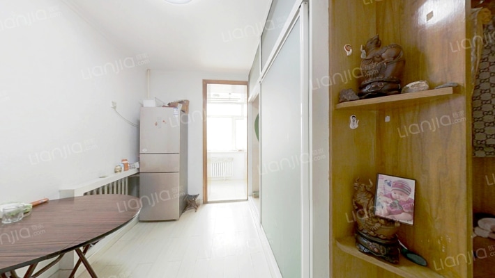 三角街二手房实景图