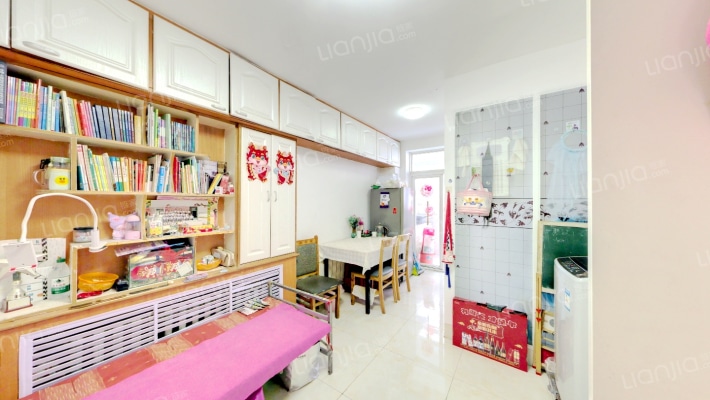 领事馆社区电大北小区二手房实景图