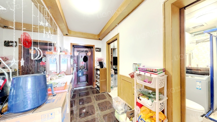 鸿邺大厦二手房实景图