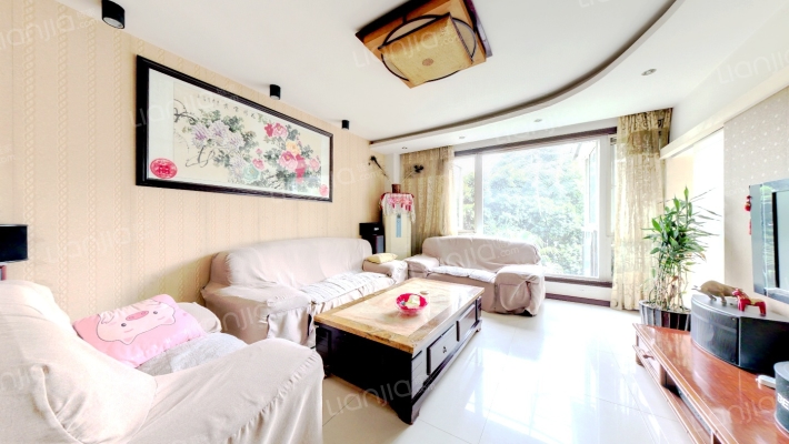 纬度18二手房实景图