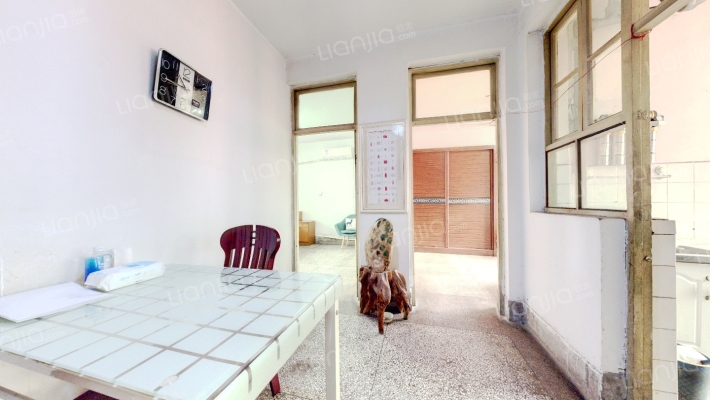 邮印厂家属楼二手房实景图