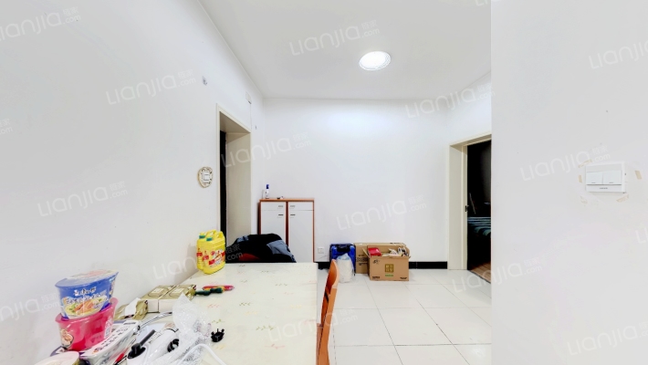 石油公司宿舍二手房实景图