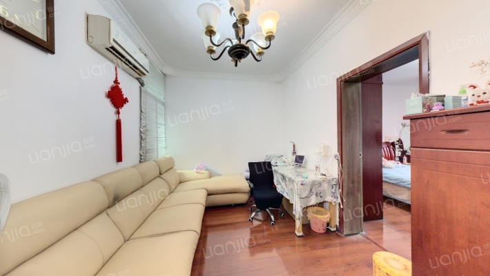 鸿华花园小区二手房实景图