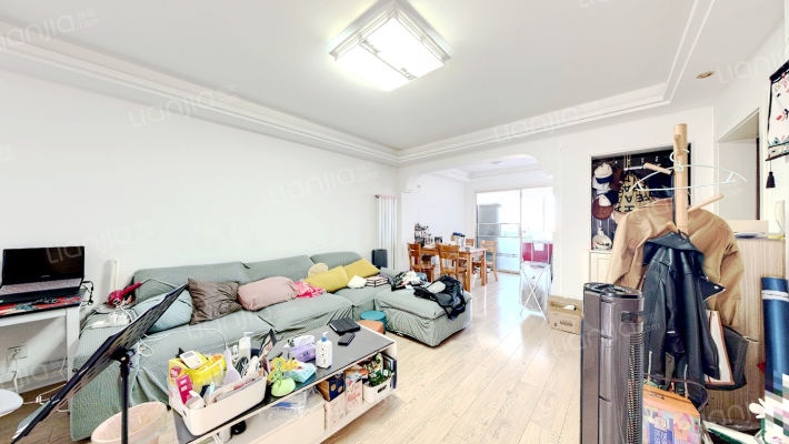 八一花园二手房实景图