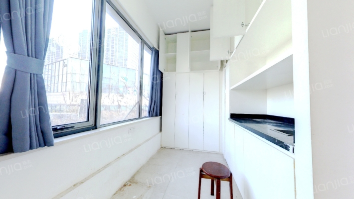 滨江宝龙城市广场二手房实景图