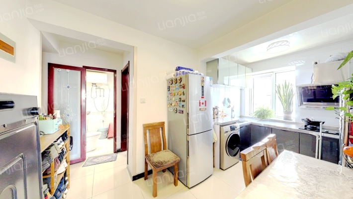 贵厚里二手房实景图