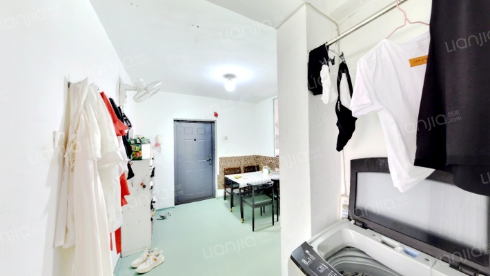 聚宝富苑二手房实景图