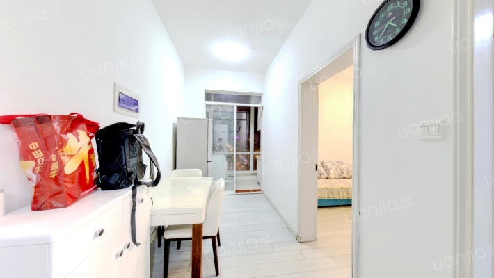 荣盛花园二手房实景图