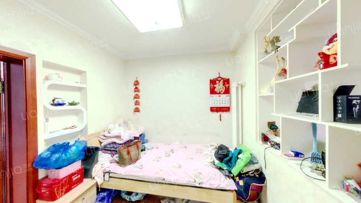 台扩小区二手房实景图