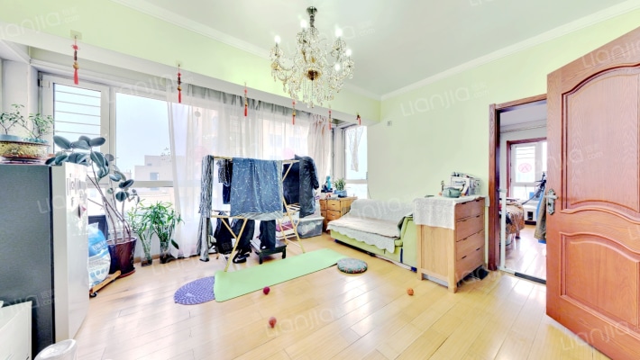 怡园绿景二手房实景图