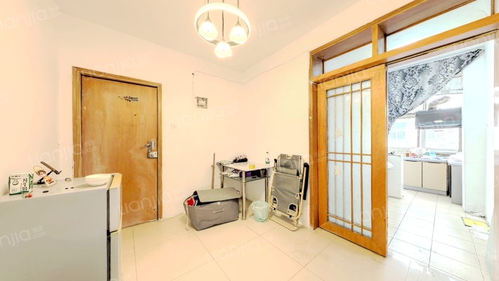 西彩小区五号院二手房实景图