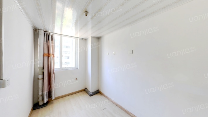 临江茗庭二手房实景图