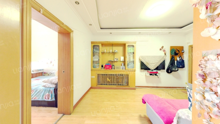 哈动街二手房实景图