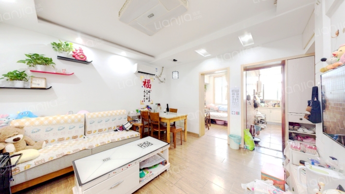 西一新村二手房实景图