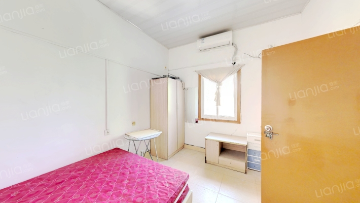 华新路老别墅二手房实景图