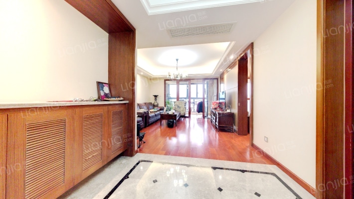 颐和湾花园二手房实景图