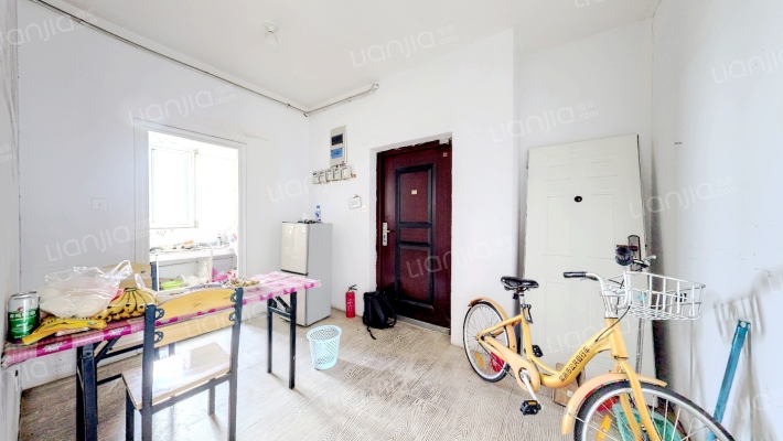 薇尼诗花园二手房实景图