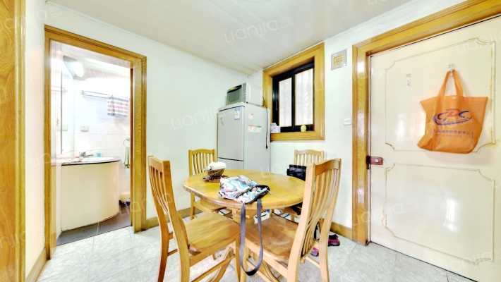 新泾五村二手房实景图