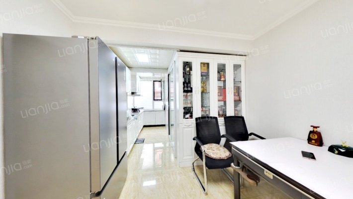 送配电小区广森楼二手房实景图