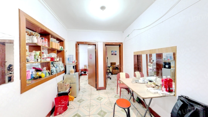 牧工商宿舍二手房实景图