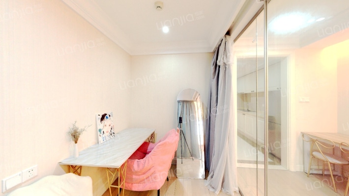 城市摩尔二手房实景图