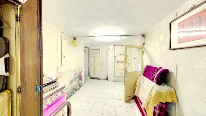 连壁里小区二手房实景图