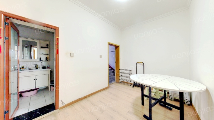 康庄街26号二手房实景图