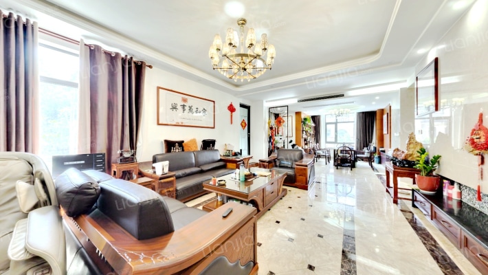 绿地英伦墅二手房实景图