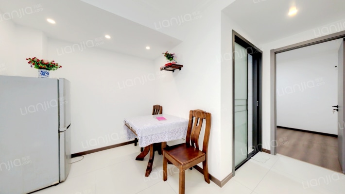 进香河10-16（双号）二手房实景图