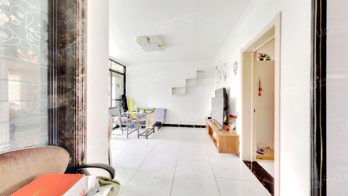 新政家园二手房实景图