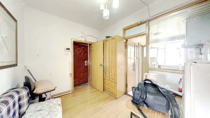 林大宿舍二手房实景图