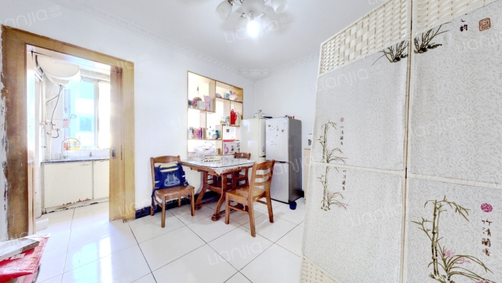 公交一村二手房实景图