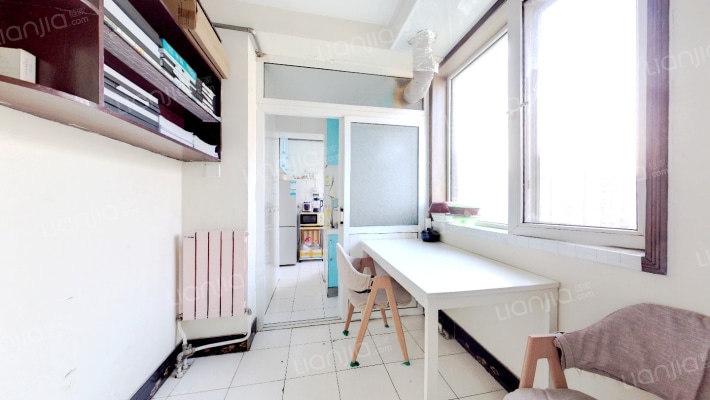 远见名苑二期二手房实景图