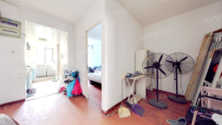 秋涛北路322号二手房实景图