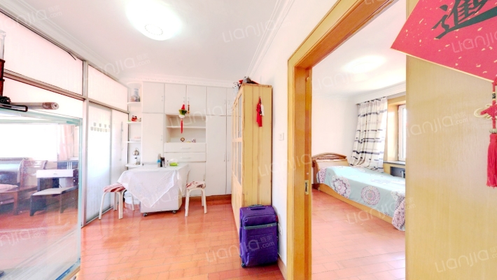 上方街二手房实景图