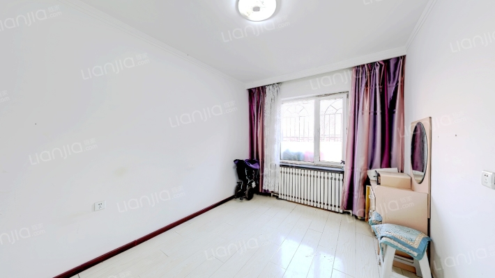 沈铁新光佳园二手房实景图