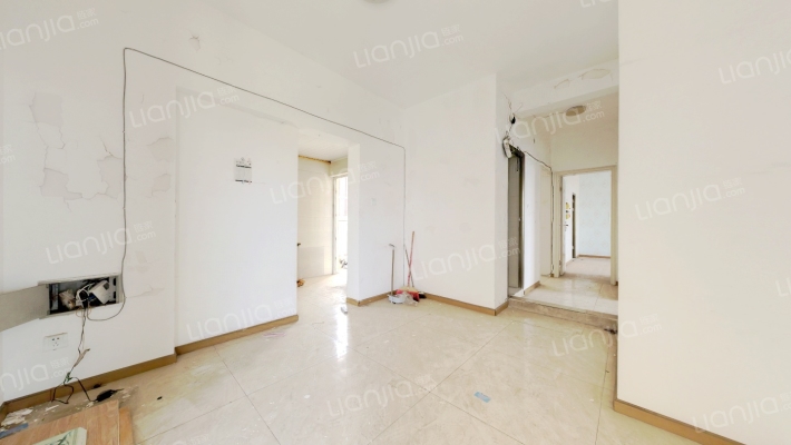 泰华锦城二手房实景图