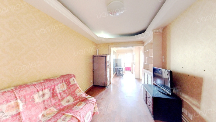 卫星里二手房实景图