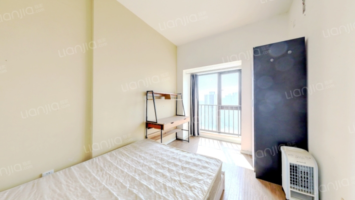 保利百合花园二手房实景图