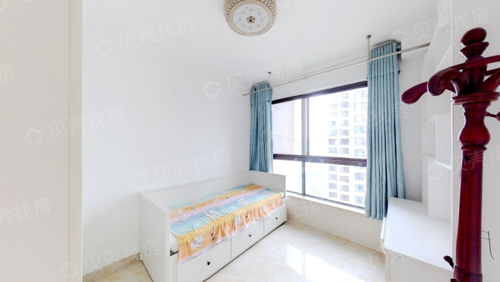 雄飞生活广场 4室1厅 东-卧室b