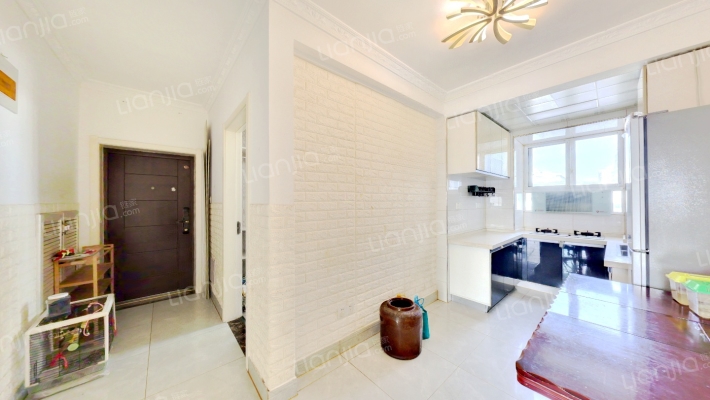 来凤新村二手房实景图