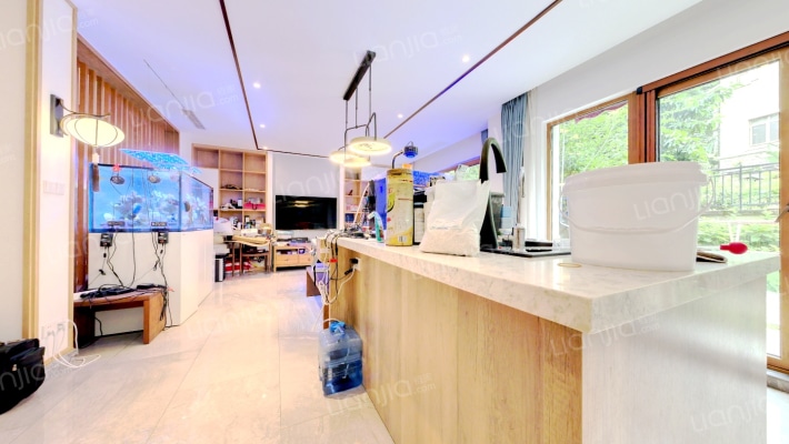 麓山国际圣安德鲁二手房实景图