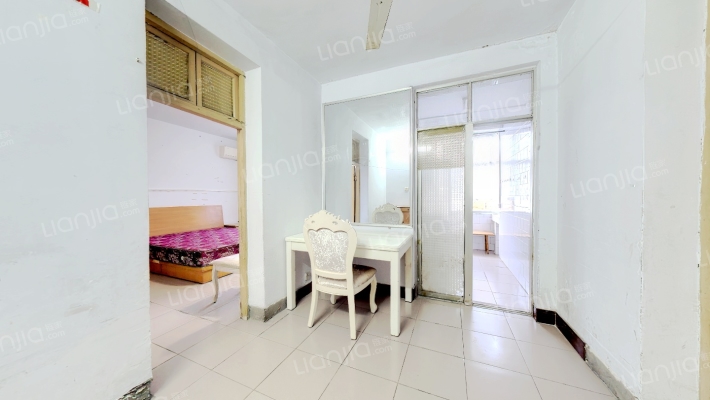 电厂路11号院二手房实景图