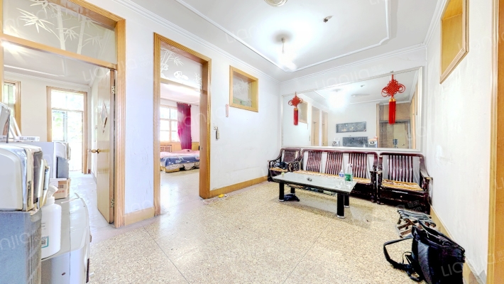 宏杰家属楼二手房实景图