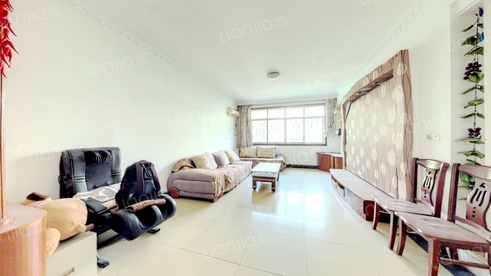 丹青苑B区二手房实景图