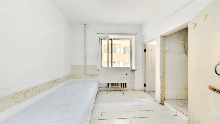 花卉小区二手房实景图