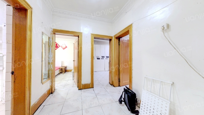 尖岭小区二手房实景图